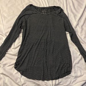 American Eagle Long sleeve shirt